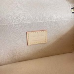 2025年12月10日入荷Louis Vuitton バッグ高品質新作/誕生日プレゼント/ZC工場