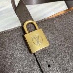 2025年12月10日入荷Louis Vuitton バッグ高品質新作/誕生日プレゼント/ZC工場