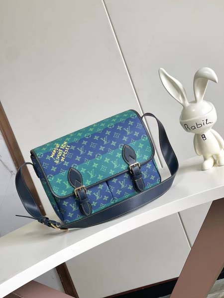 2025年12月10日入荷Louis Vuitton バッグ...