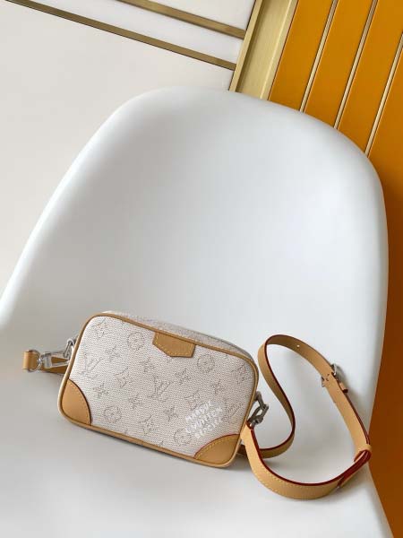 2025年12月10日入荷Louis Vuitton バッグ...