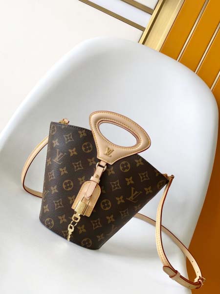 2025年12月10日入荷Louis Vuitton バッグ...