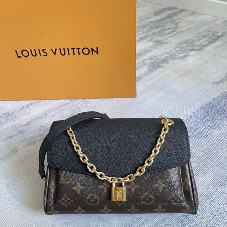 2025年12月10日入荷Louis Vuitton バッグ...