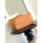 2025年12月10日入荷Louis Vuitton バッグ高品質新作/誕生日プレゼント/ZC工場