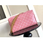 2025年12月10日入荷Louis Vuitton バッグ高品質新作/誕生日プレゼント/ZC工場