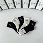 2025年12月10日入荷新品Chanel靴下ギフト/誕生日/記念品/アクセサリーkaka工場