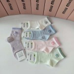 2025年12月10日入荷新品MiuMiu靴下ギフト/誕生日/記念品/アクセサリーkaka工場