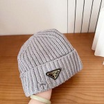 2025年12月10日入荷新品Prada帽子ギフト/誕生日/記念品/アクセサリーkaka工場