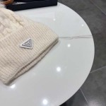 2025年12月10日入荷新品Prada帽子ギフト/誕生日/記念品/アクセサリーkaka工場
