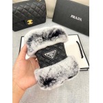 2025年12月10日入荷新品Prada手袋ギフト/誕生日/記念品/アクセサリーkaka工場