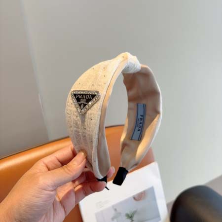 2025年12月10日入荷新品PRADAカチューシャギフト/...
