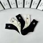 2025年12月10日入荷新品Chanel靴下ギフト/誕生日/記念品/アクセサリーkaka工場