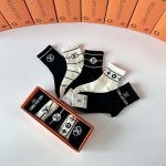 2025年12月10日入荷新品Louis Vuitton靴下ギフト/誕生日/記念品/アクセサリーkaka工場