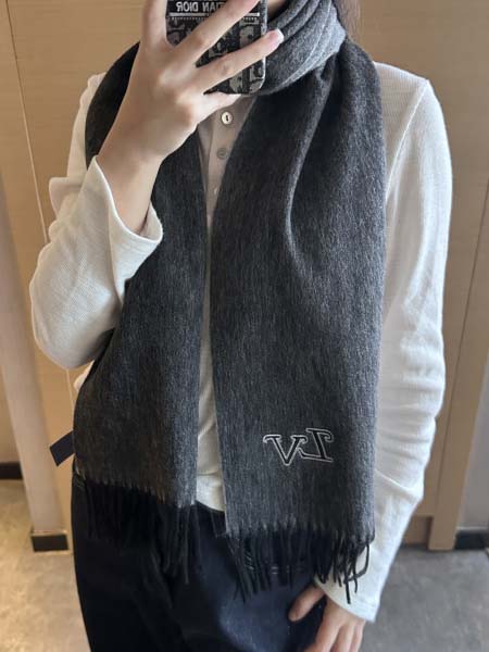 2025年12月10日入荷新品Louis Vuittonマフ...