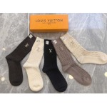 2025年12月10日入荷新品LOUIS VUITTON靴下ギフト/誕生日/記念品/アクセサリーkaka工場