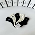 2025年12月10日入荷新品Chanel靴下ギフト/誕生日/記念品/アクセサリーkaka工場