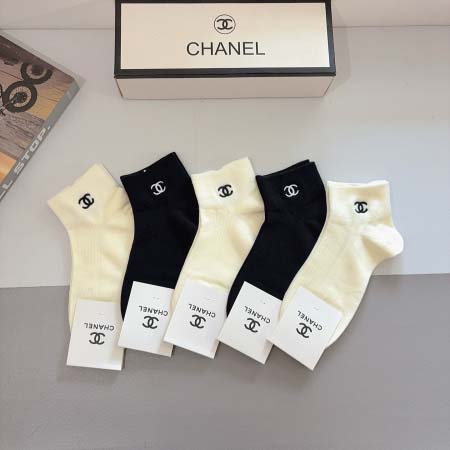 2025年12月10日入荷新品Chanel靴下ギフト/誕生日...