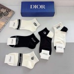 2025年12月10日入荷新品Dior靴下ギフト/誕生日/記念品/アクセサリーkaka工場