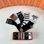 2025年12月10日入荷新品LOUIS VUITTON靴下ギフト/誕生日/記念品/アクセサリーkaka工場