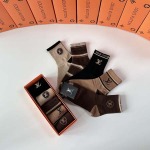 2025年12月10日入荷新品LOUIS VUITTON靴下ギフト/誕生日/記念品/アクセサリーkaka工場