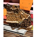 2025年12月11日入荷新品Louis Vuittonマフラーギフト/誕生日/記念品/アクセサリーkaka工場