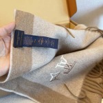 2025年12月11日入荷新品Louis Vuittonマフラーギフト/誕生日/記念品/アクセサリーkaka工場