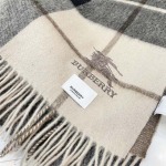 2025年12月11日入荷新品Burberryマフラーギフト/誕生日/記念品/アクセサリーkaka工場