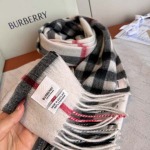 2025年12月11日入荷新品Burberryマフラーギフト/誕生日/記念品/アクセサリーkaka工場