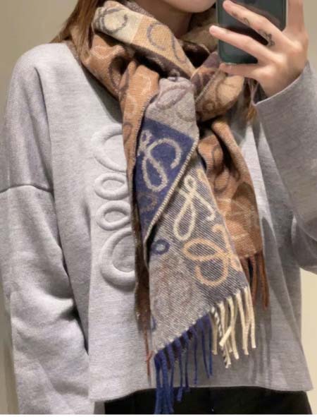 2025年12月11日入荷新品Loeweマフラーギフト/誕生...