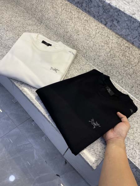 2025年12月12日入荷新作ARCTERYX長袖tシャツ/...