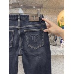 2025年12月12日入荷新作Tom Fordジーパン秋冬高品質/人気/限定版/Knt工場