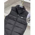 2025年12月14日入荷新作Pradaダウンジャケット秋冬高品質/人気/限定版/Knt工場