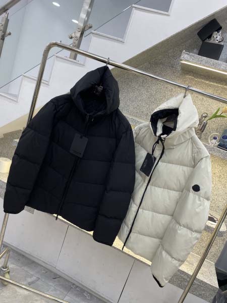 2025年12月14日入荷新作Monclerダウンジャケット...