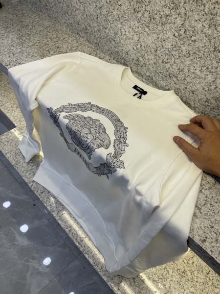 2025年12月15日入荷新作Versaceパーカー秋冬高品...