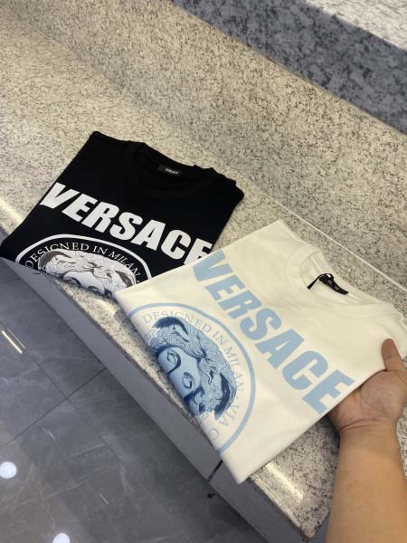 2025年12月15日入荷新作Versace半袖 tシャツ秋...