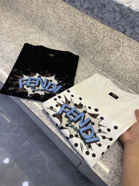 2025年12月15日入荷新作Fendi半袖 tシャツ秋冬高...