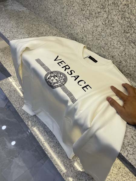 2025年12月15日入荷新作Versaceスウェット秋冬高...