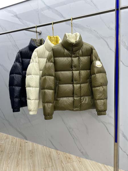 2025年12月16日入荷新作Monclerダウンジャケット...