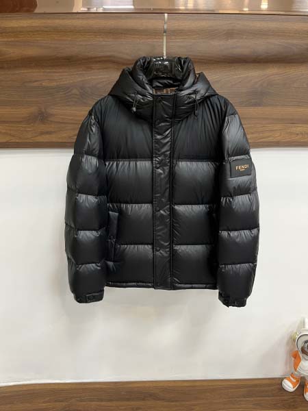 2025年12月16日入荷新作Fendiダウンジャケット秋冬...