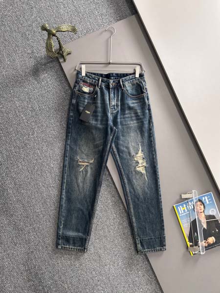 2025年11月17日秋冬新作Fendiジーパン高品質人気商...