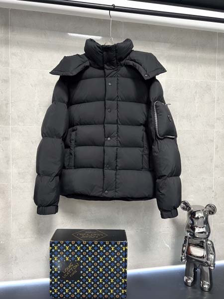 2025年11月17日秋冬新作Pradaダウンジャケット高品...