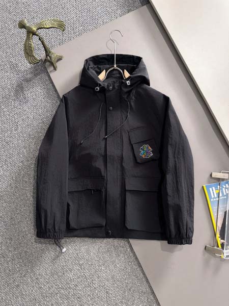 2025年11月18日秋冬新作Balenciagaジャケット...