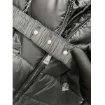 2025年11月18日秋冬新作Monclerダウンジャケット人気商品/XQY工場