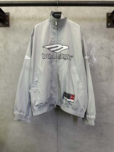 2025年11月19日秋冬新作Balenciagaジャケット...