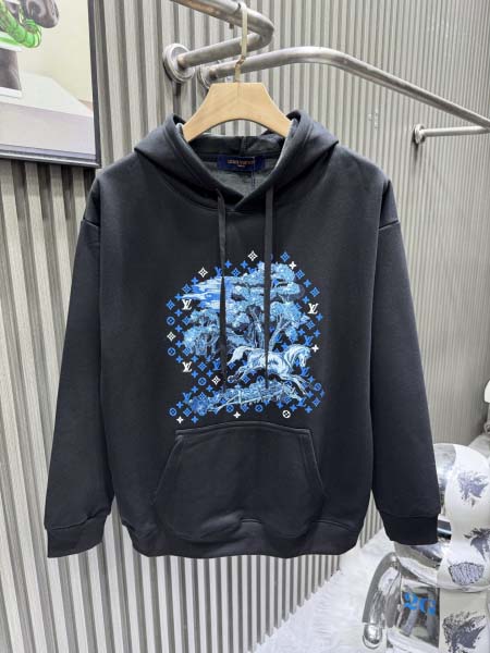 2025年11月19日秋冬新作Louis Vuittonスウ...