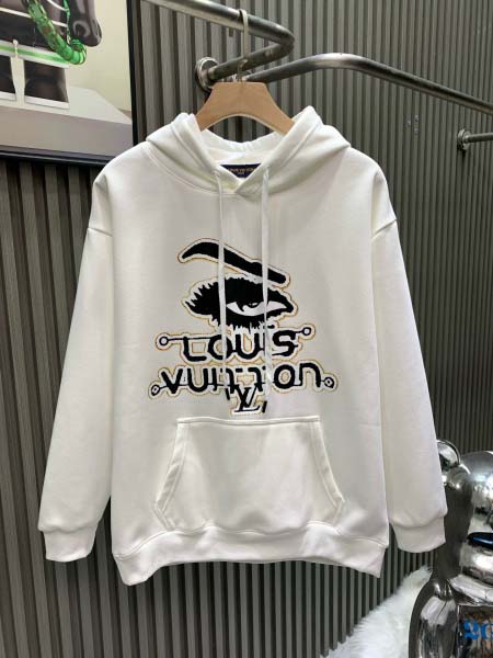 2025年11月19日秋冬新作Louis Vuittonスウ...