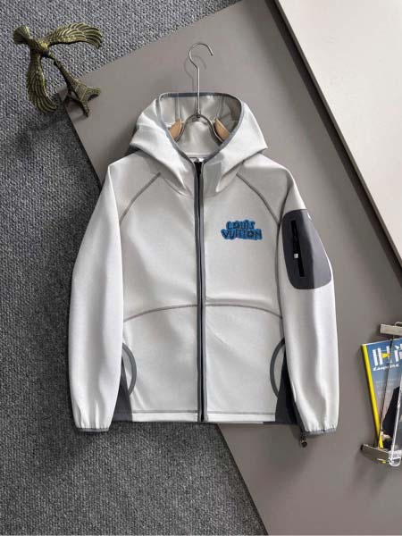 2025年11月19日秋冬新作LOUIS VUITTONジャ...