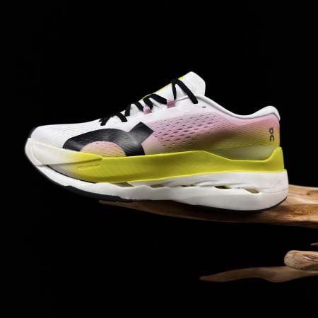 2025年12月25日入荷新品On cloudboom ma...