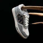 2025年12月25日入荷新品DIOR人気 スニーカー男女兼用/誕生日プレゼント/XH工場