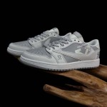 2025年12月25日入荷新品Travis Scott x Fragment Design x Air Jordan 1 Low OG SP AJ1人気 スニーカー男女兼用/誕生日プレゼント/XH工場