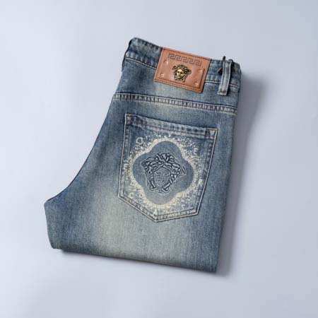 2025年12月29日Versace 新作秋冬ジーパンyun...